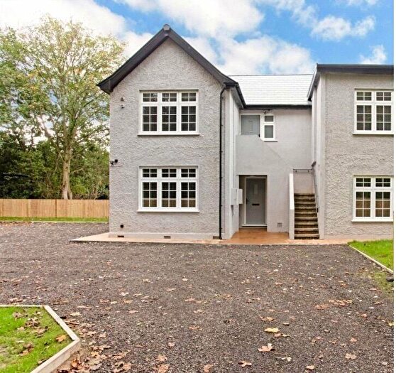 2 Bedroom Apartment To Rent In Cottage, St Albans, AL2