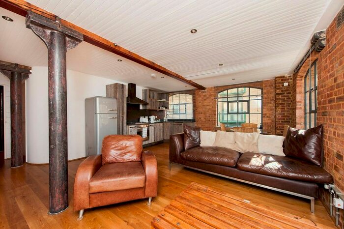 2 Bedroom Flat To Rent In Gainsford Street, Shad Thames, London, SE1