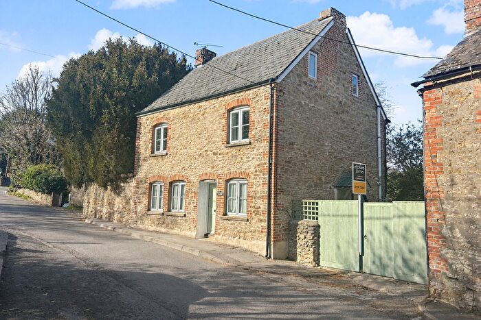 4 Bedroom Detached House For Sale In Eastrop, Highworth, Swindon, SN6