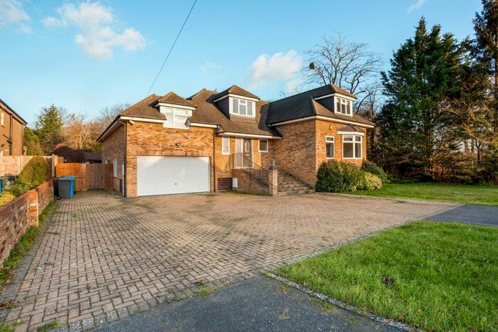 5 Bedroom Detached House To Rent In Welley Avenue, Wraysbury, Staines, TW19