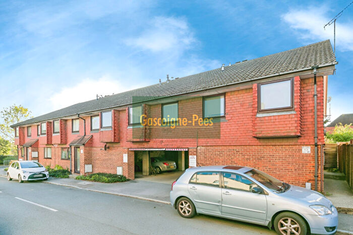 Studio To Rent In North Road, Guildford, GU2