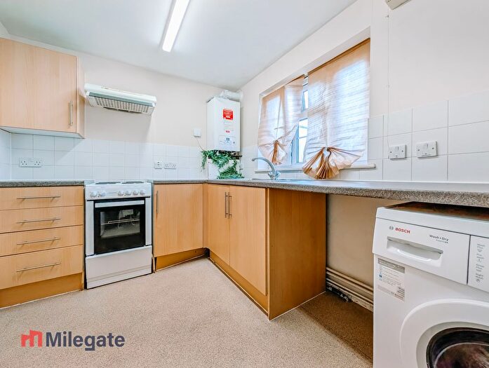 1 Bedroom Flat To Rent In Tavistock Road, Croydon, CR0