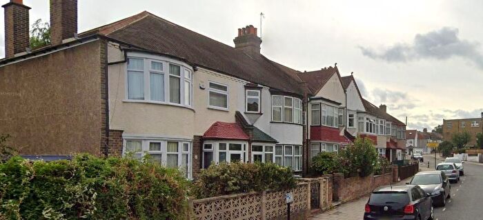 4 Bedroom Terraced House To Rent In Craster Road, Brockwell Park, Brixton, London, SW2