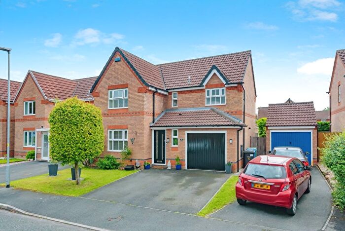 4 Bedroom Detached House For Sale In Godshill Close, Warrington, Cheshire, WA5