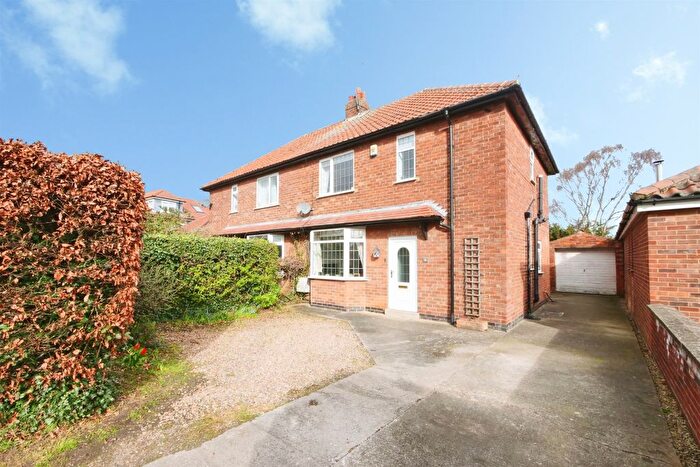 3 Bedroom Semi Detached House For Sale In Eastfield Avenue, Haxby, York, YO32