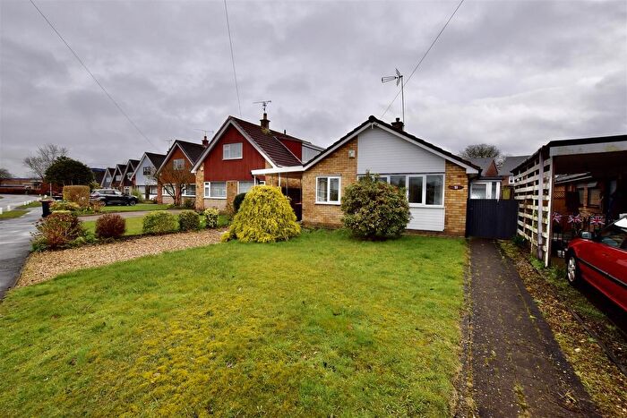 4 Bedroom Detached Bungalow To Rent In St. James Avenue, Upton, Chester, CH2