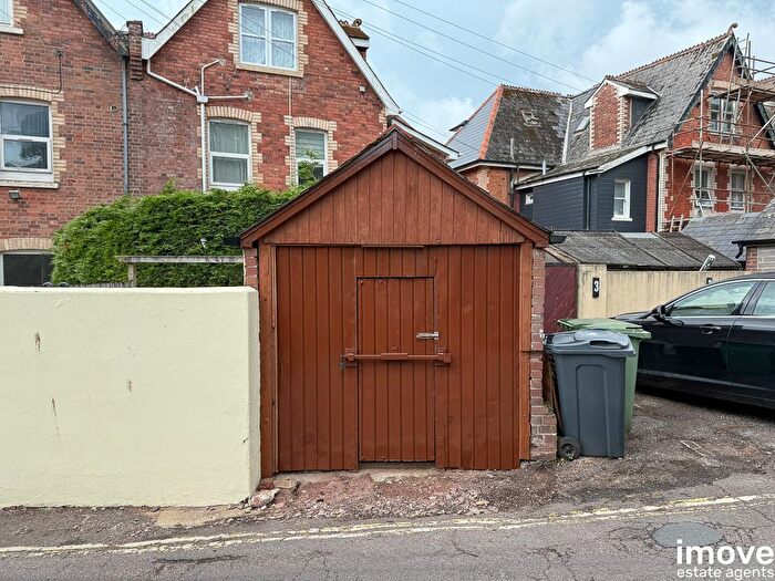 Garage / Parking To Rent In Youngs Park Road, Paignton, TQ4
