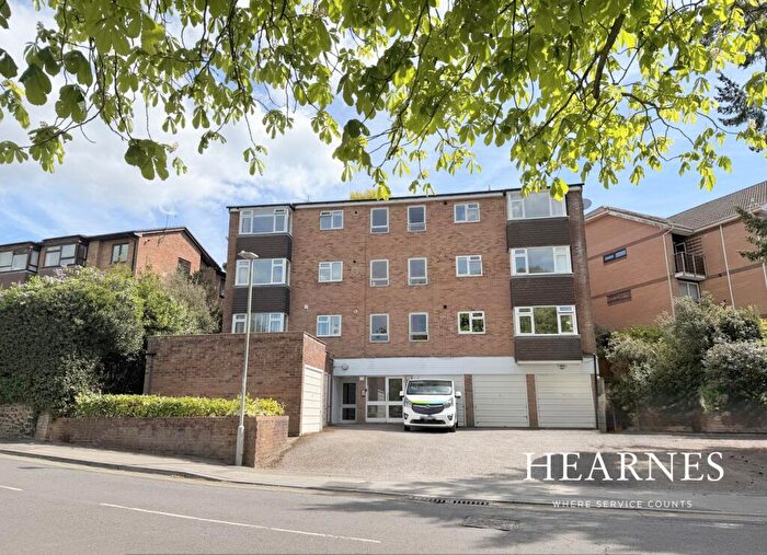 2 Bedroom Apartment For Sale In Alton Road, Lower Parkstone, Poole, BH14
