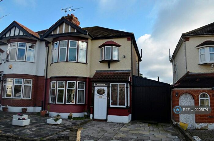3 Bedroom Semi-Detached House To Rent In Wordsworth Avenue, London, E18