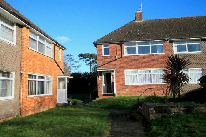 2 Bedroom Flat To Rent In Hollington Court, St. Leonards-On-Sea, TN38