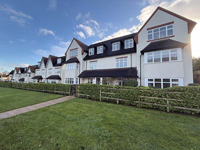 2 Bedroom Flat For Sale In Byron House, Belwell Place, Sutton Coldfield, B74