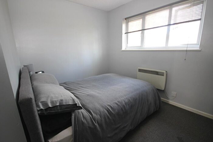 1 Bedroom Maisonette To Rent In Rosedale, Houghton Regis, Dunstable, Bedfordshire, LU5
