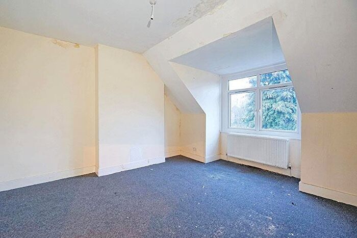 1 Bedroom Flat For Sale In Chatsworth Road, Brondesbury, NW2