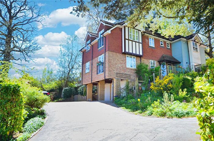 1 Bedroom Apartment For Sale In Bellaggio Place, Hermitage Road, East Grinstead, RH19