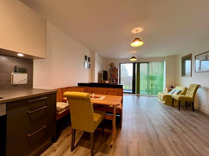 1 Bedroom Flat For Sale In George Street, Ashford, TN23