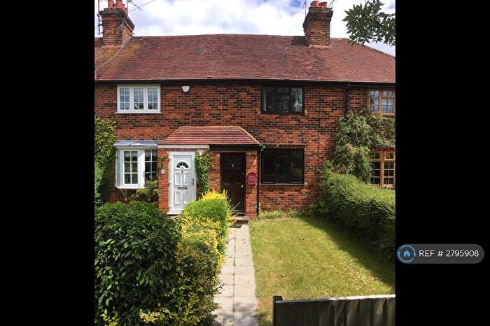 2 Bedroom Terraced House To Rent In Halfway Houses, Maidenhead, SL6