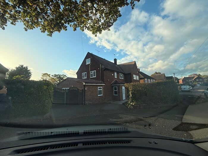 3 Bedroom Detached House To Rent In Caishowe Road, Borehamwood, WD6