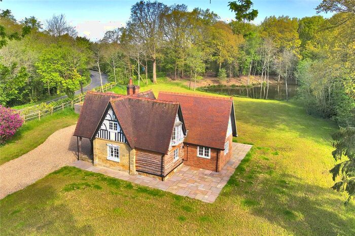 3 Bedroom Detached House For Sale In Fordcombe Road, Fordcombe, Tunbridge Wells, Kent, TN3