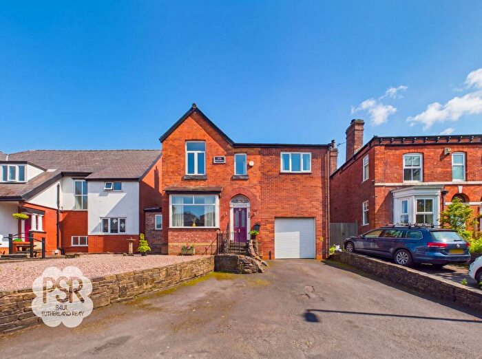 4 Bedroom Detached House For Sale In Buxton Road, Disley, SK12