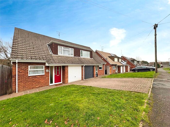 3 Bedroom House For Sale In Severn Way, Tilehurst, Reading, RG30