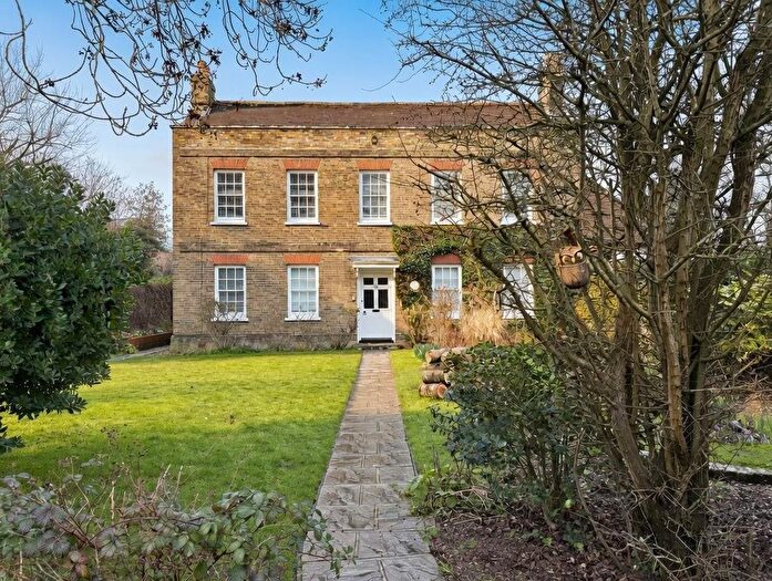 2 Bedroom Flat For Sale In The Green, West Drayton, UB7