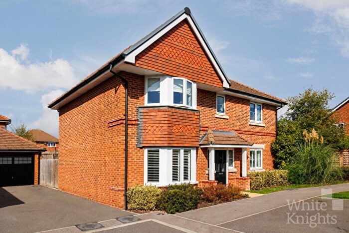 4 Bedroom Detached House For Sale In Elisha Close, Spencers Wood, Reading, Berkshire, RG7