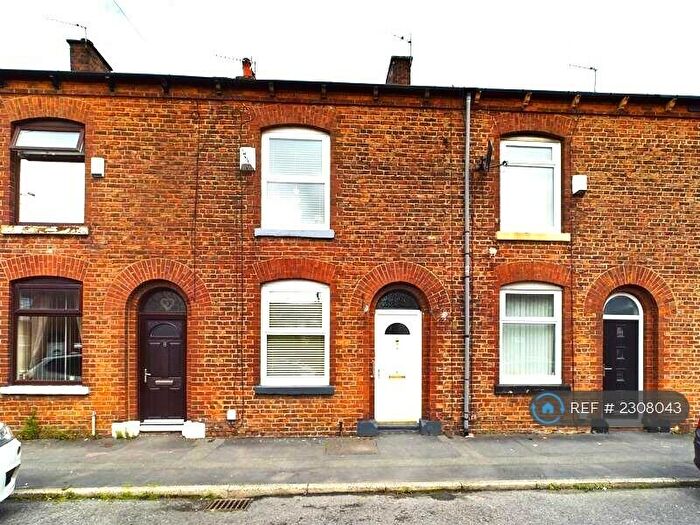 2 Bedroom Terraced House To Rent In Co-Operation Street, Failsworth, Manchester, M35