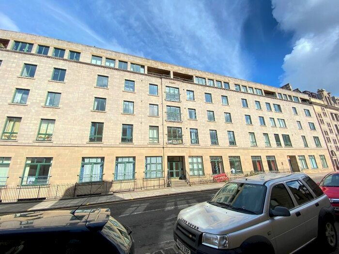 4 Bedroom Flat To Rent In East Fountainbridge, Central, Edinburgh, EH3