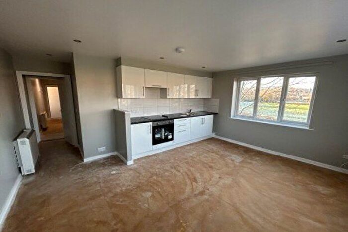 2 Bedroom Flat To Rent In Arnold Lane, Nottingham, NG4