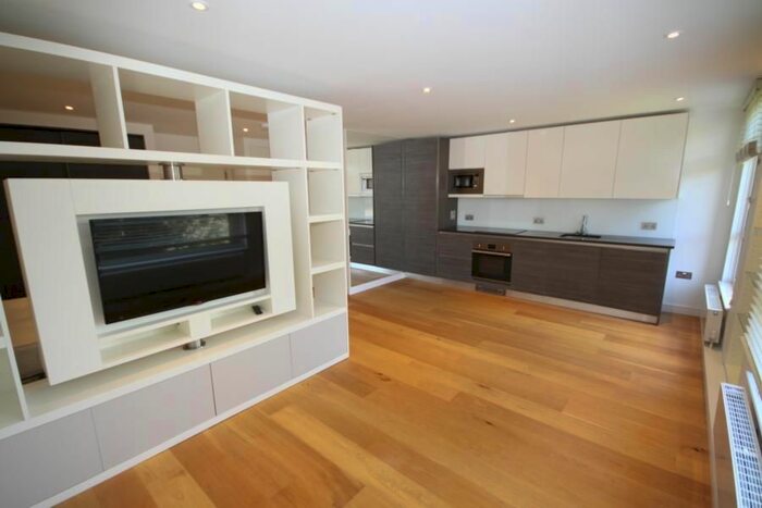 Studio To Rent In Montpelier Vale, Blackheath, SE3