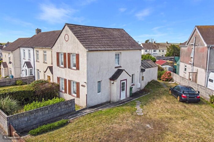 3 Bedroom End Of Terrace House For Sale In Coronation Way, Newquay, TR7