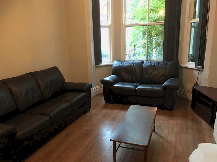 6 Bedroom Terraced House To Rent In St. Albans Road, Leicester, LE2