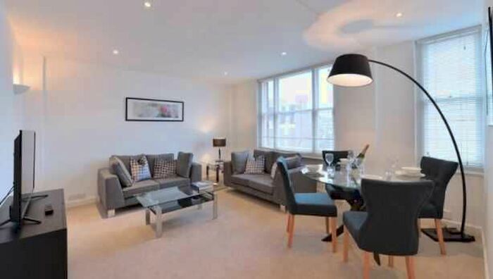 2 Bedroom Flat To Rent In Hill Street, London, W1J