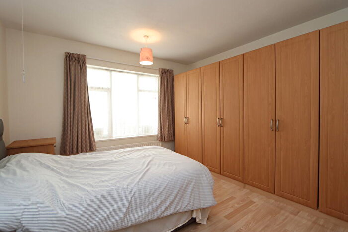 2 Bedroom Semi-Detached Bungalow For Sale In Cragside, Whitley Bay, Tyne And Wear, NE26