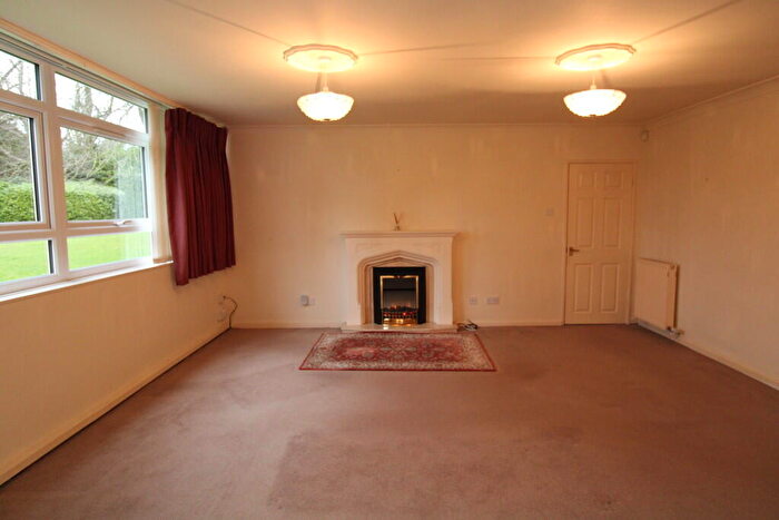 2 Bedroom Apartment To Rent In Woodbourne, B15