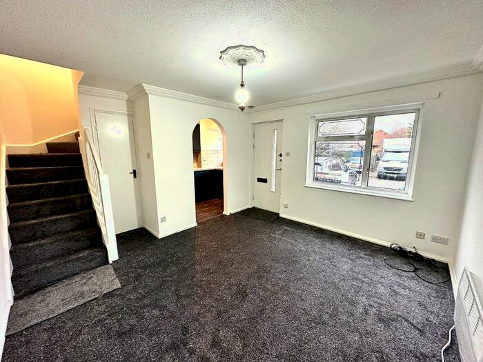 1 Bedroom Terraced House To Rent In Rollesby Way, Thamesmead, London, SE28