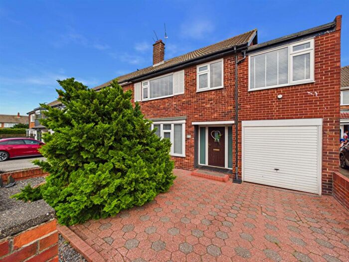 3 Bedroom Semi Detached House For Sale In Claremont Road, Whitley Bay, NE26