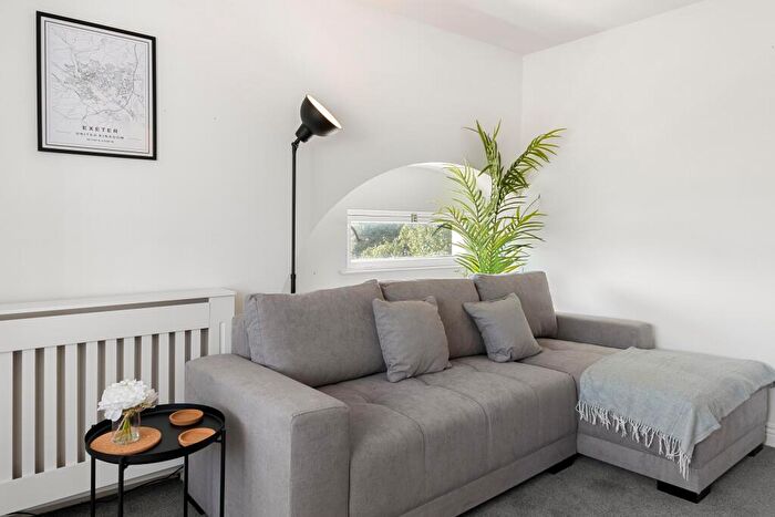 2 Bedroom Terraced House To Rent In Taddiford Road, St Davids, Exeter, EX4