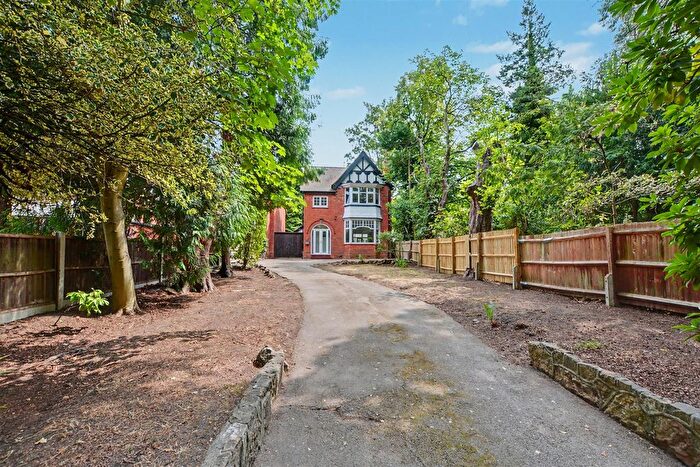 3 Bedroom Detached House For Sale In Derby Road, Nottingham, NG7