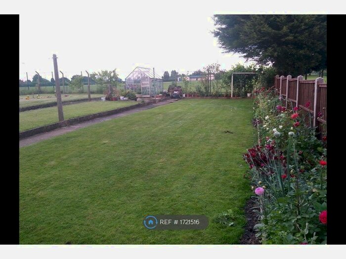 3 Bedroom Semi-Detached House To Rent In Withcote Avenue, Leicester, LE5