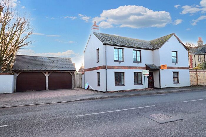 4 Bedroom Detached House For Sale In High Street, Wilburton, CB6