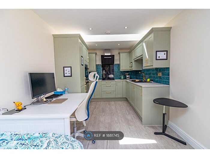 Studio To Rent In Brooklands, Milton Keynes, MK10