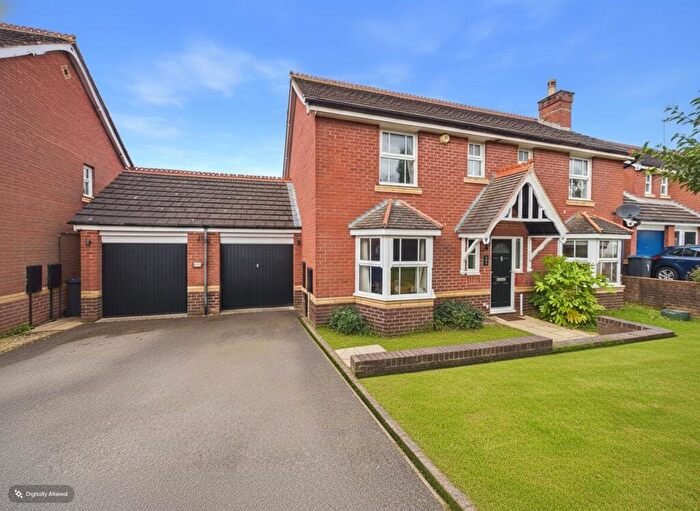 4 Bedroom Detached House For Sale In Betteridge Drive, Sutton Coldfield, B76