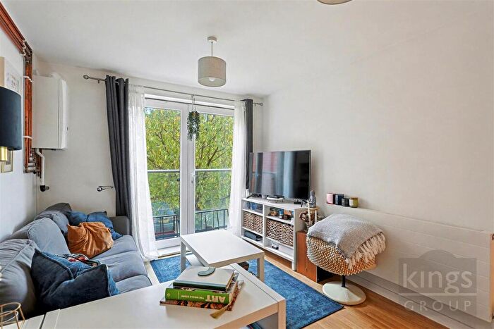 1 Bedroom Flat For Sale In Faraday House, Velocity Way, Enfield, EN3