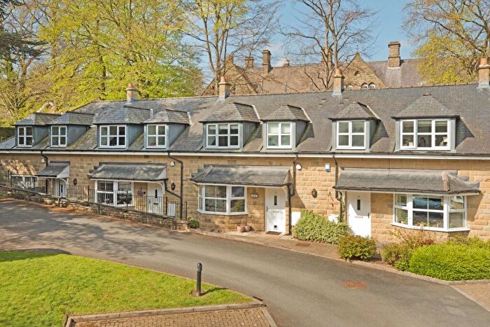3 Bedroom Mews For Sale In Rombald Grange, Crossbeck Road, Ilkley, LS29