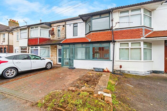 3 Bedroom Terraced House For Sale In Langhorn Road, Southampton, Hampshire, SO16