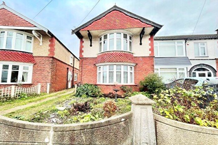 3 Bedroom Property To Rent In Chatsworth Avenue, Portsmouth, PO6