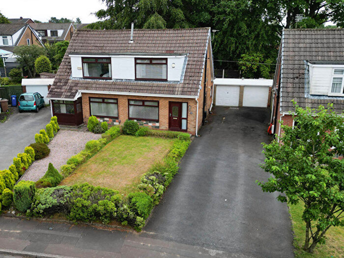 3 Bedroom Semi-Detached House For Sale In Cherrington Drive, Castleton, OL11