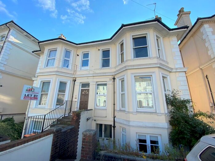 Studio To Rent In Upper Grosvenor Road, Tunbridge Wells, TN1