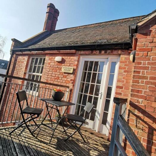 1 Bedroom Flat To Rent In Church Street, Beeston, NG9